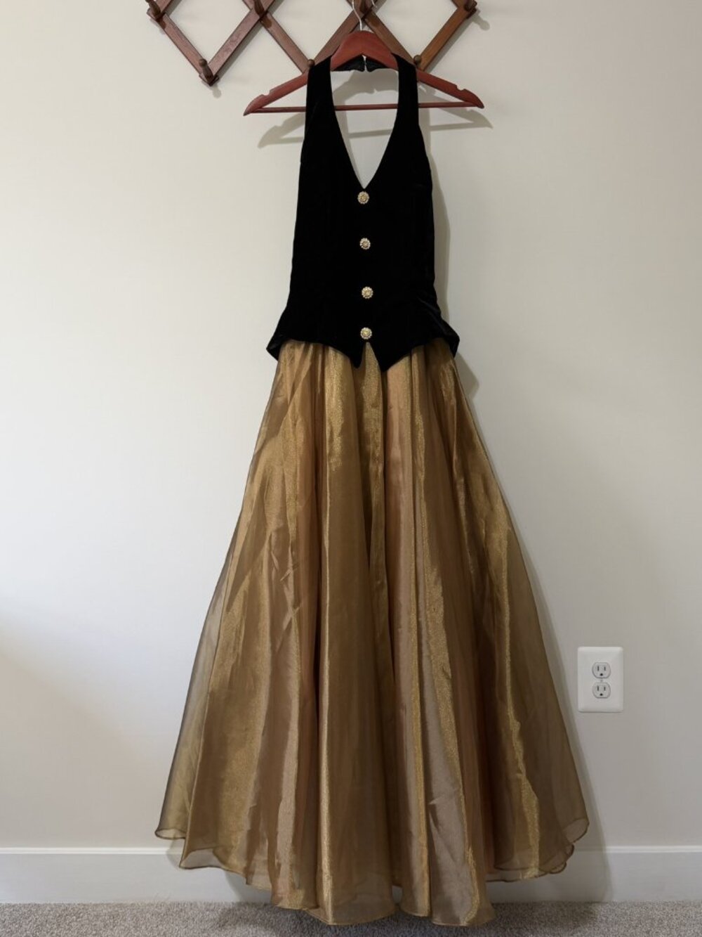 Vtg Gown Sz 6 Velvet Halter Formal Party Cocktail Prom Gold/Black Dave & Johnny - Picture 2 of 16